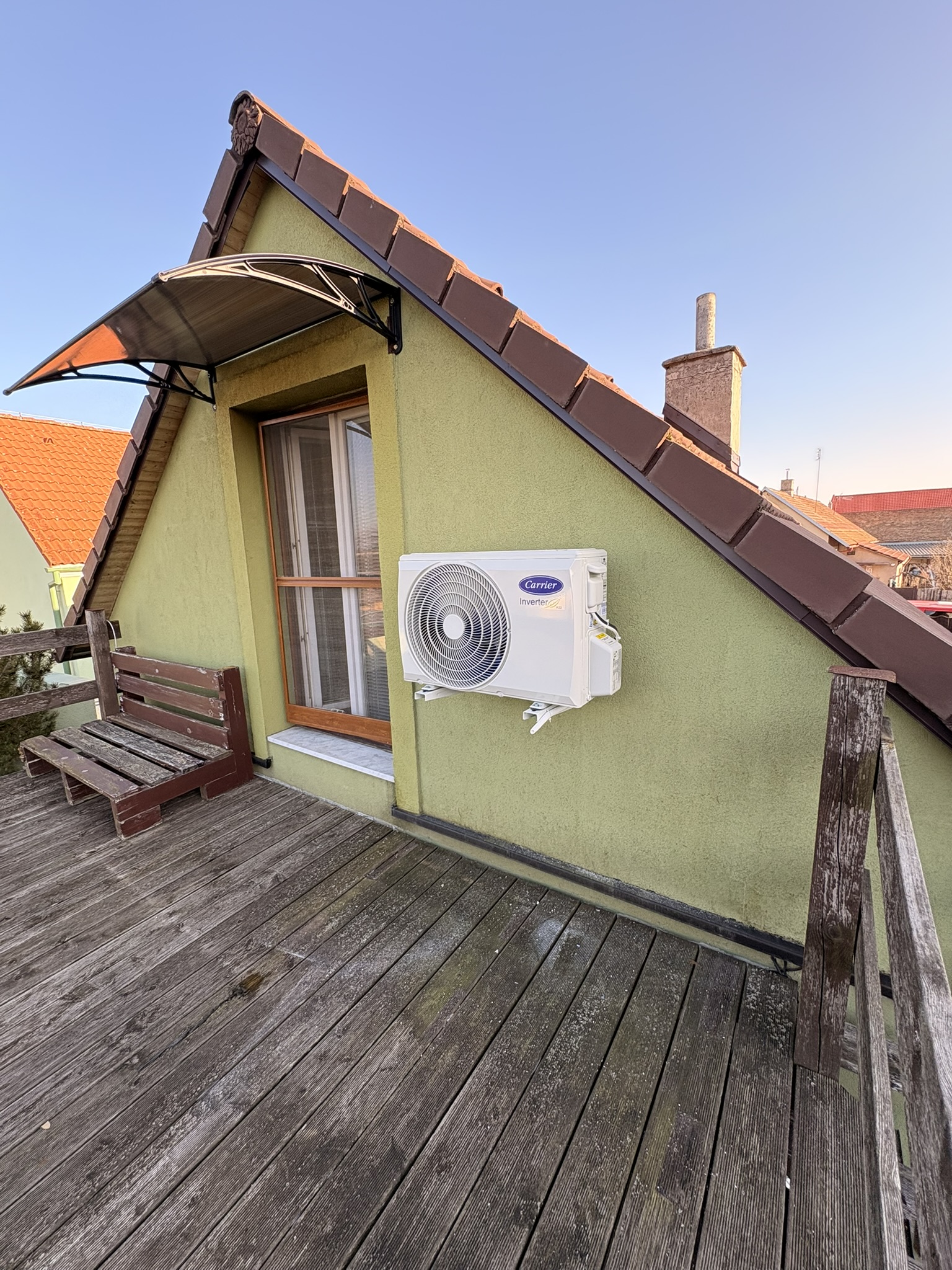Realizace klimatizace – rodinný dům Dašice, exteriér